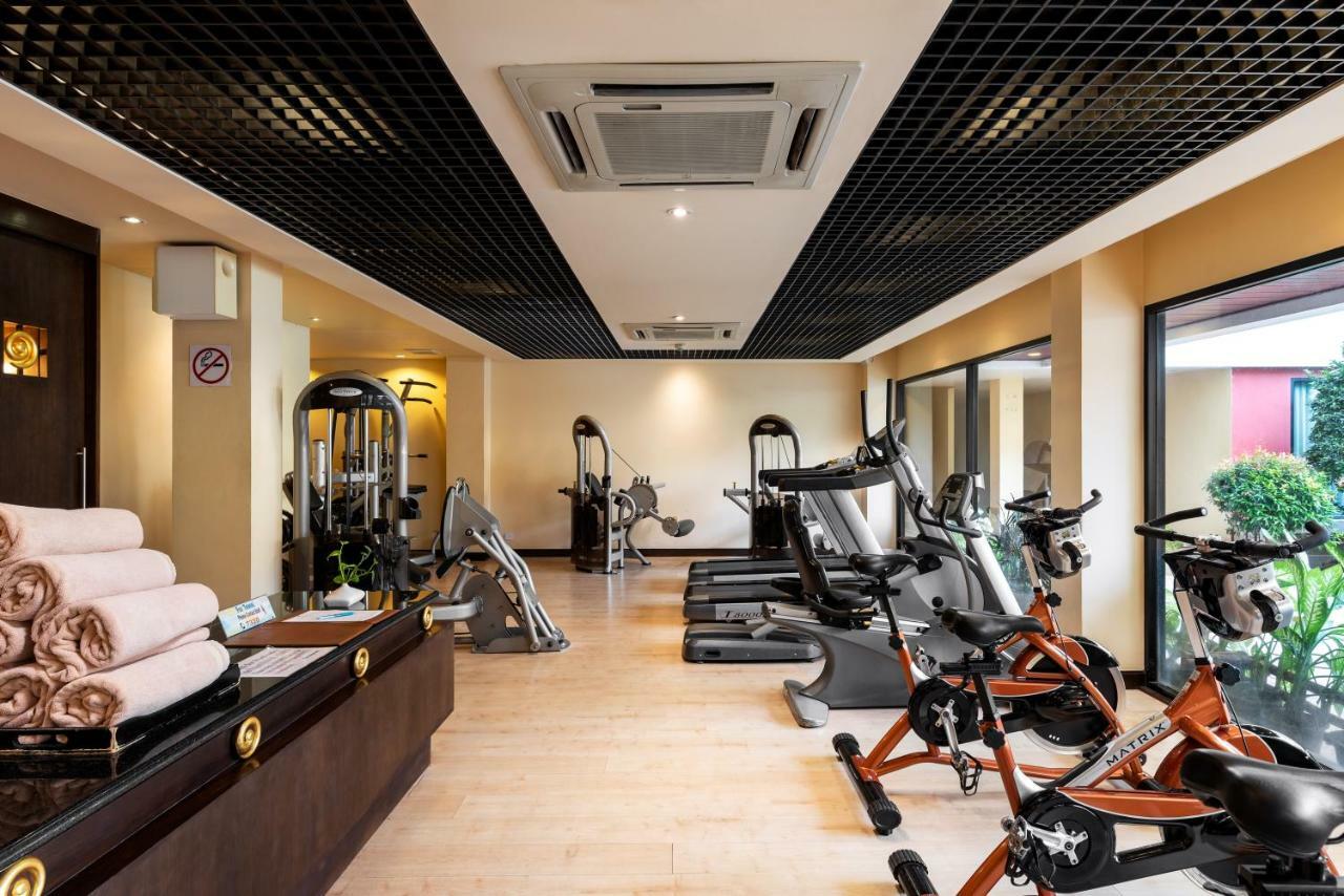 Patong Paragon Resort & Spa Sha Extra Plus Eksteriør bilde A gym at a hotel
